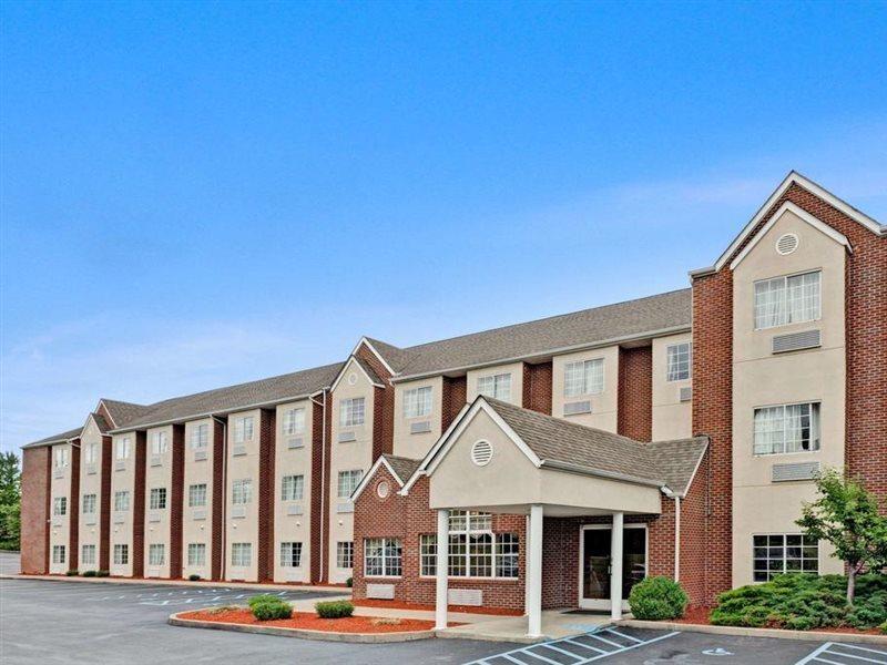 Microtel Inn & Suites By Wyndham Florence/Cincinnati Airpo Bagian luar foto