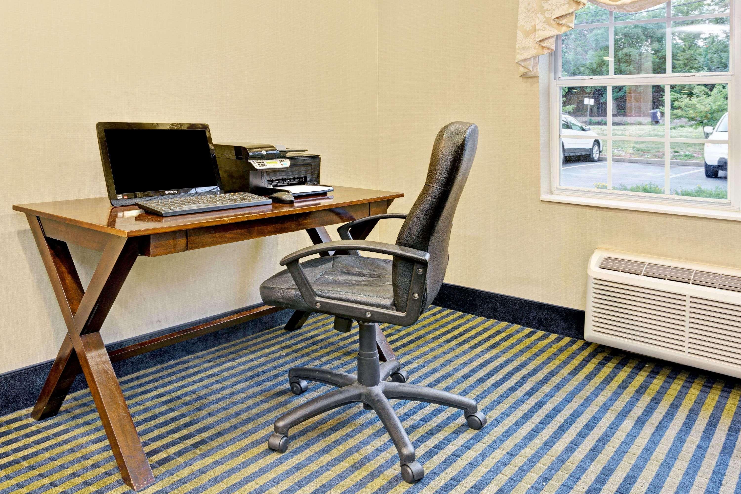 Microtel Inn & Suites By Wyndham Florence/Cincinnati Airpo Bagian luar foto