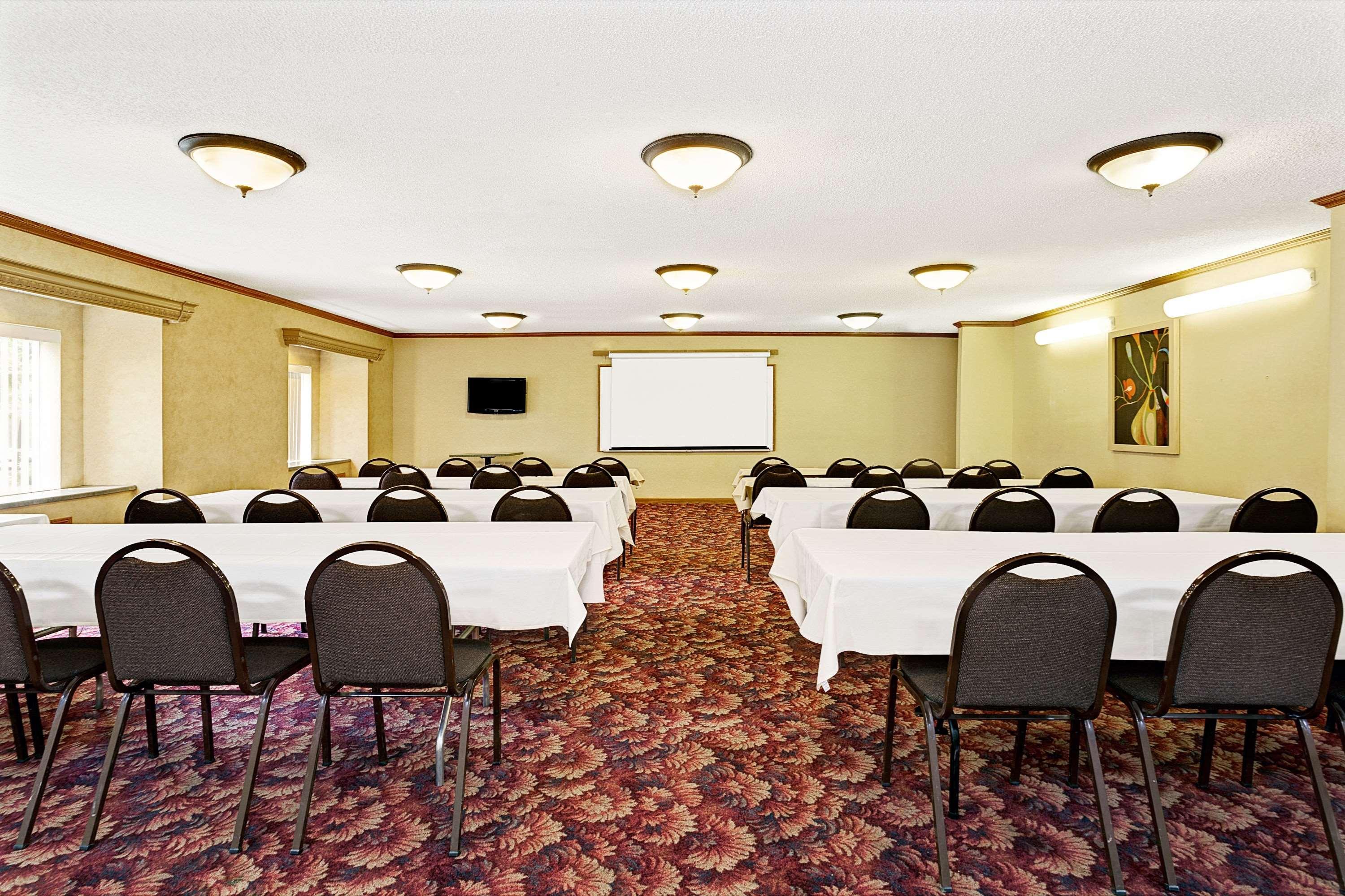 Microtel Inn & Suites By Wyndham Florence/Cincinnati Airpo Bagian luar foto
