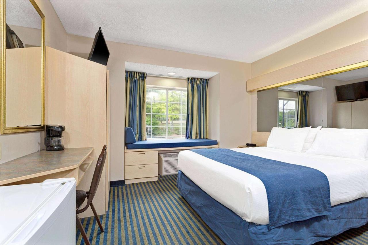 Microtel Inn & Suites By Wyndham Florence/Cincinnati Airpo Bagian luar foto