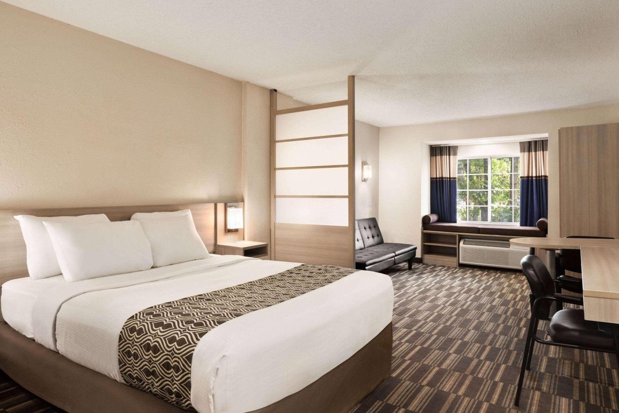 Microtel Inn & Suites By Wyndham Florence/Cincinnati Airpo Bagian luar foto